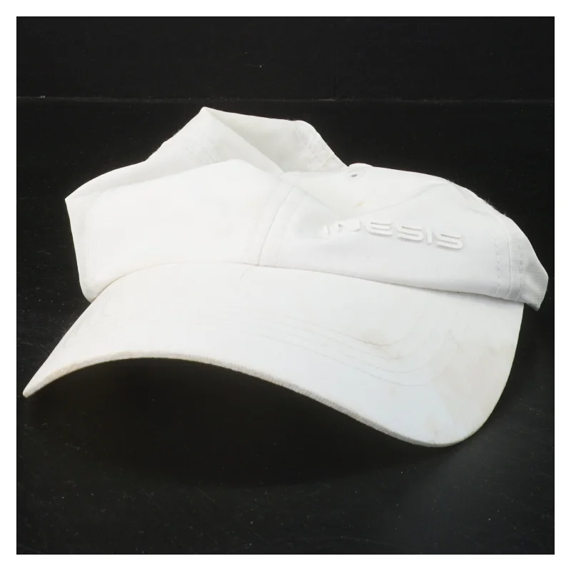 Hvid kasket fra Inesis (str. Ø 20 cm)