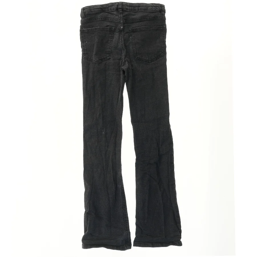 Sorte Jeans fra KappAhl (str. 158)