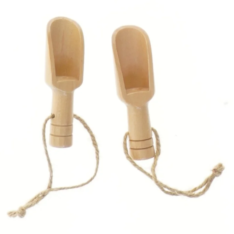 Træskeer med snor (str. 8 cm)