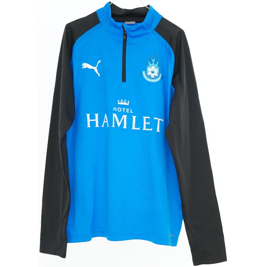 Sportstrøje med sponsorlogoer fra Puma (str. 164)