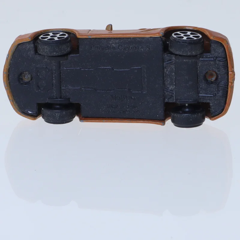 Legetøjsbil Porsche Cayman S fra Maisto (str. 7 cm)