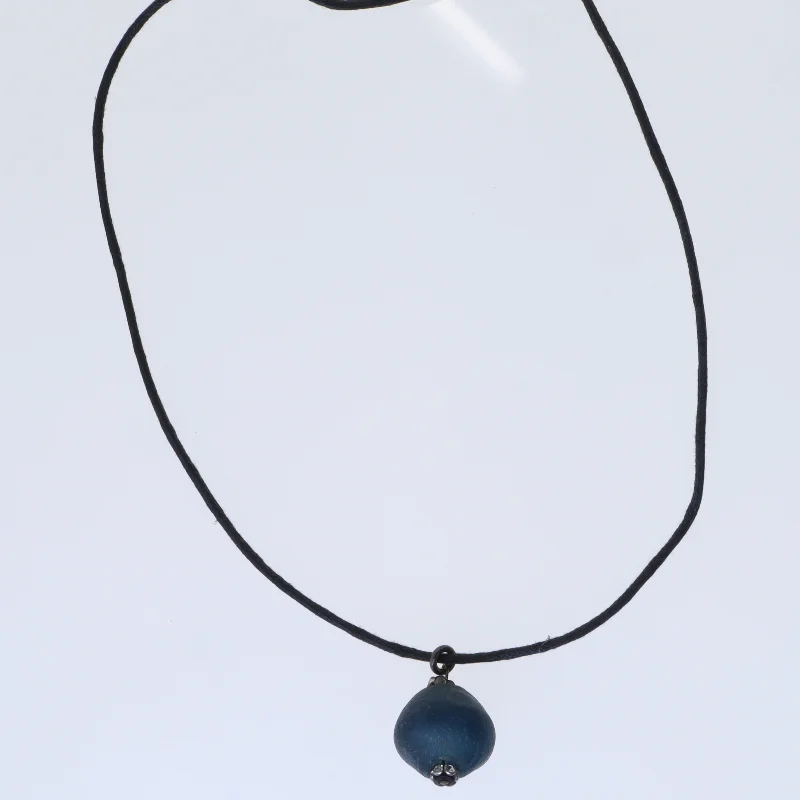 Simple black cord necklace with blue pendant (str. 60 cm)