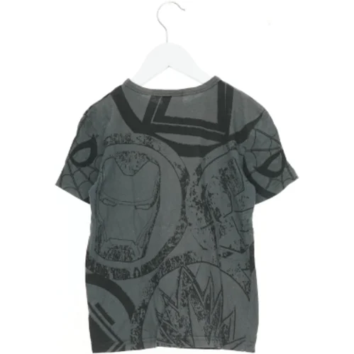 T-Shirt fra Next (str. 116 cm)