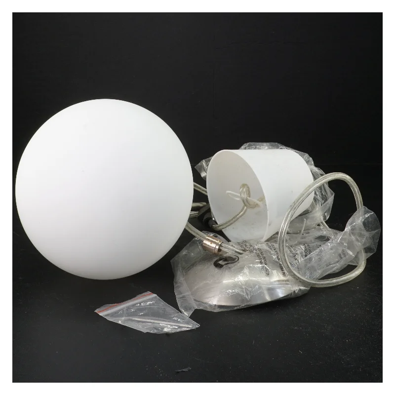 Lampe med rund skærm fra Nordlux (str. 13. x 12 cm)