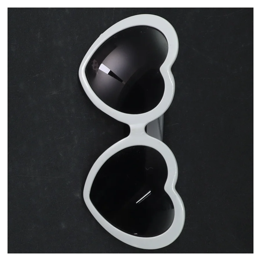 Hjerteformede solbriller (str. 13,5 cm)