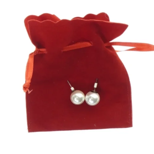 Perleøreringe med fløjlspose (str. 2,5 cm)