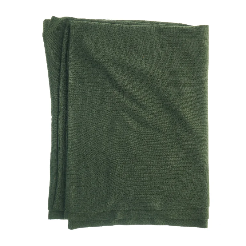 Grønt sjal af mærket Izi (str. 78,5 x, 103 cm)