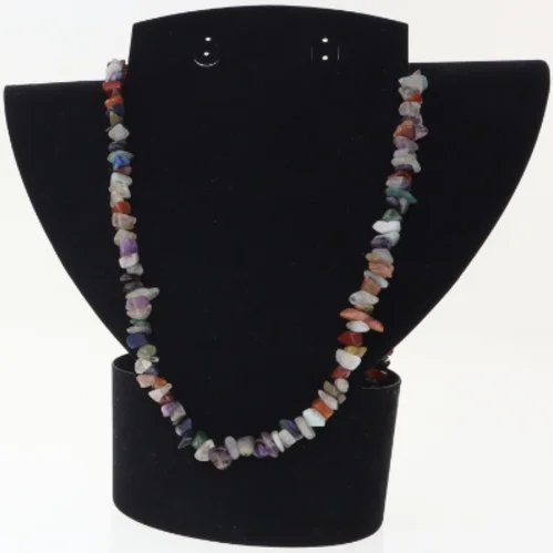Flersfarvet sten halskæde (str. 89 cm)
