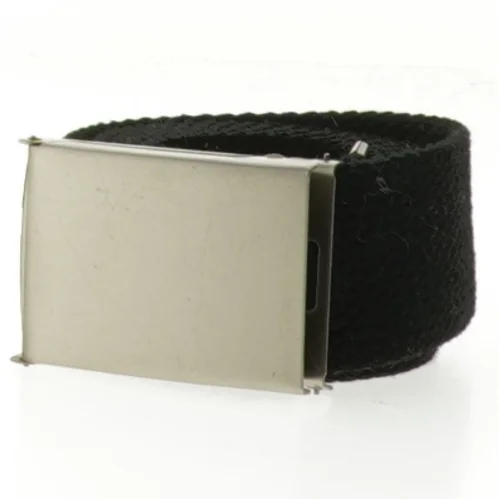 Sort bælte med spænde (str. 106 cm)