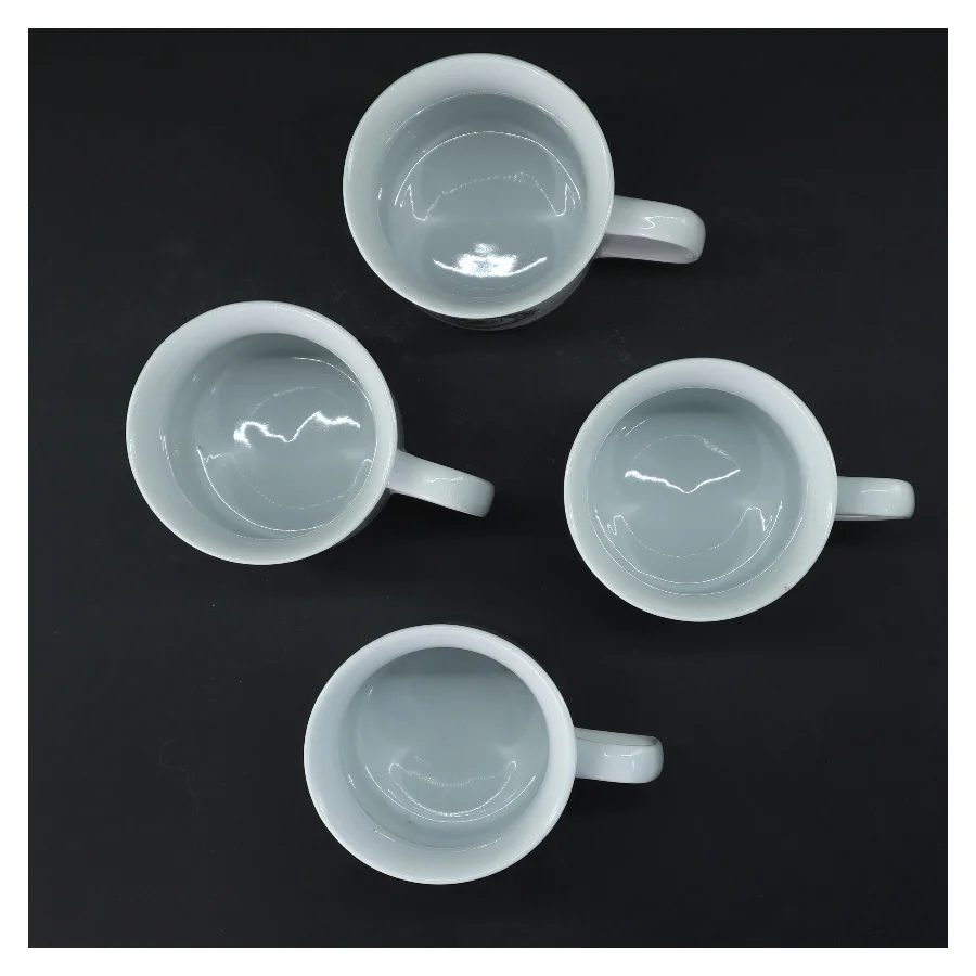 Krus med Hørsholm Folkedanser Forening logo (str. 4 stk Ø 8,5 cm længde 9,5 cm)