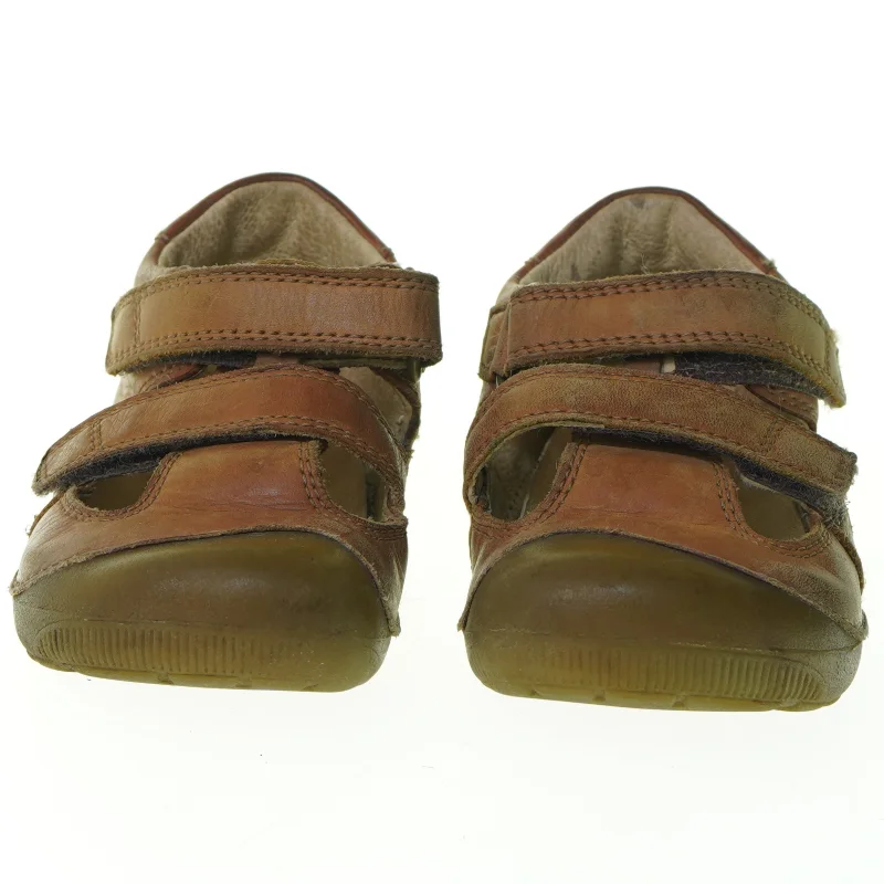 Sandaler fra Bundgaard (str. 22)