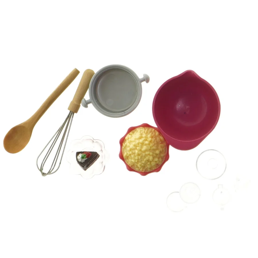 Legetøjskøkkenudstyr og mad (str. 8 cm)