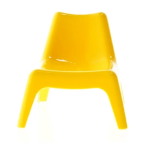 Møbelsæt: Stol, skab og reol fra Barbie (str. Skab. 18 x 10,5 cm. reol. 19 x 10,5 cm. stol. 12 cm)