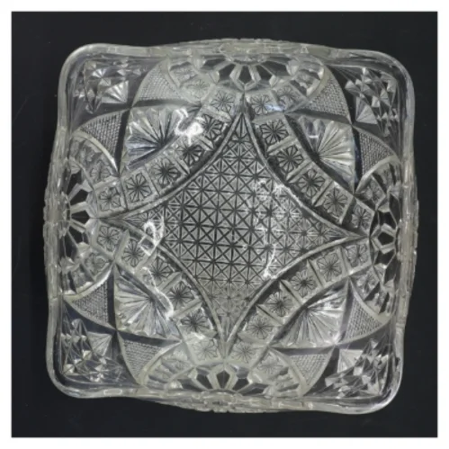 Firkantet glas skål (str. 6x20x20 cm)