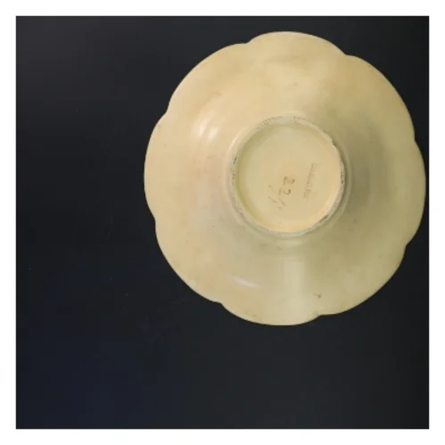 Dekorativ skål med frugtmotiv (str. Ø 30 cm)