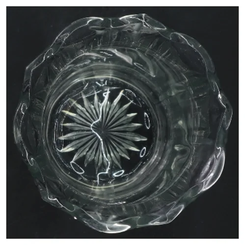 Glasvase fra Tjekkoslovakiet (str. 15 cm)