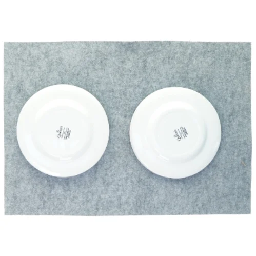 Tallerkner med blomster fra Queens (str. 22)