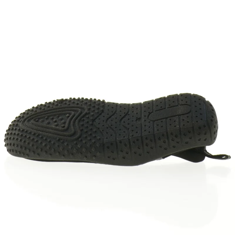 Sorte badesko fra Beck (str. 27)