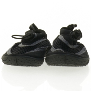 Sorte badesko fra Beck (str. 25)