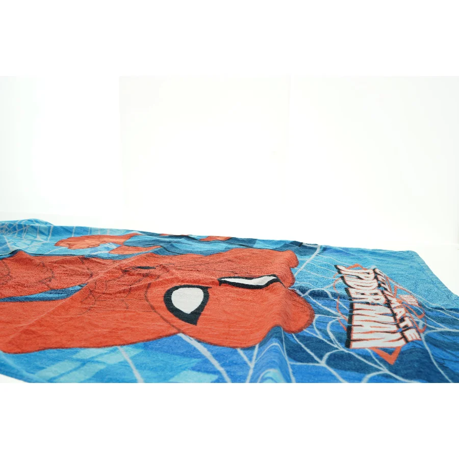 Spider-Man børnehåndklæde fra Disney (str. 78 x 142 cm)