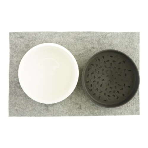 Skål med si fra Lékué