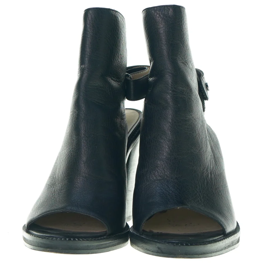  Dkny læder (str. 39,5)