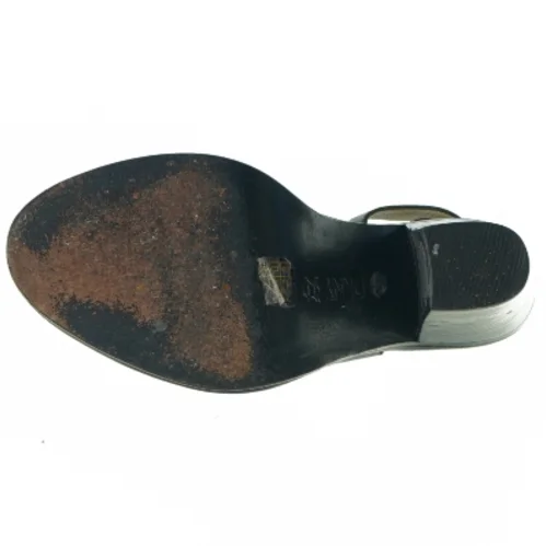  Dkny læder (str. 39,5)