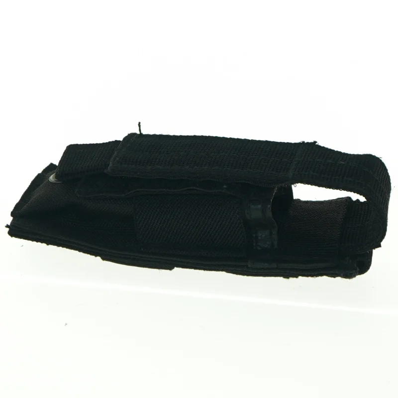 Sort holder f.eks. til telefon (str. 13 x 6 cm)