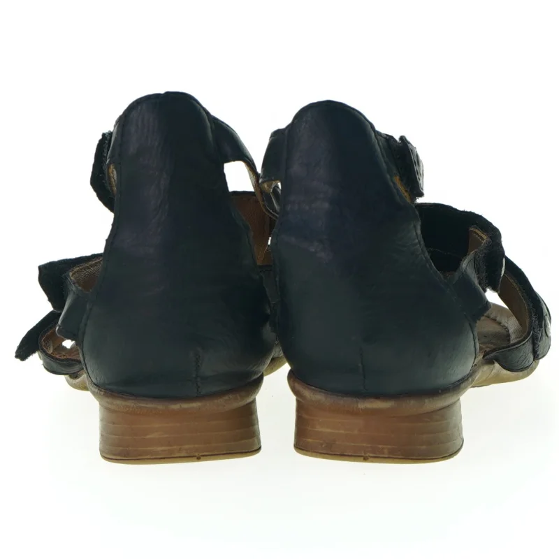 Sandaler fra Er Ieker (str. 33)