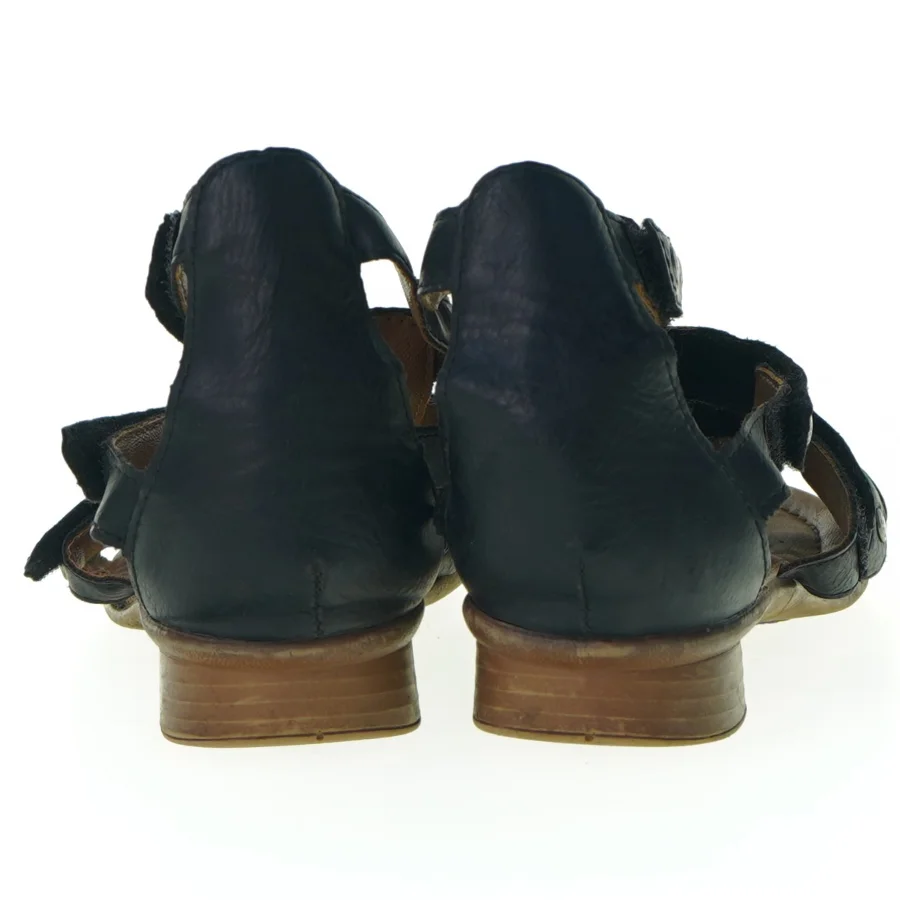 Sandaler fra Er Ieker (str. 33)