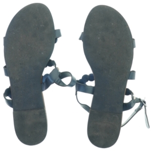 Sandaler fra Graceland (str. 42)