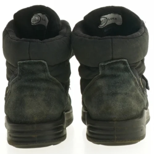 Vinterstøvler med velcrolukning fra Ecco (str. 24)