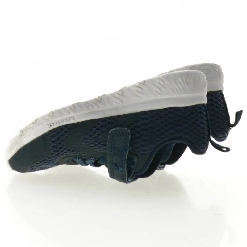 Brugte børnesko fra Hummel (str. 24)