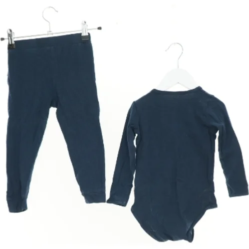 Sæt børnetøj fra Impala (str. 98 cm)