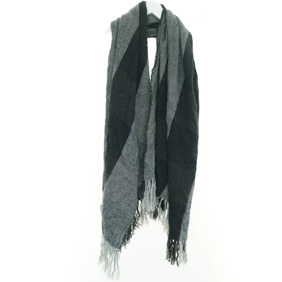 tørklæde fra Vero moda (str. 176 cm)