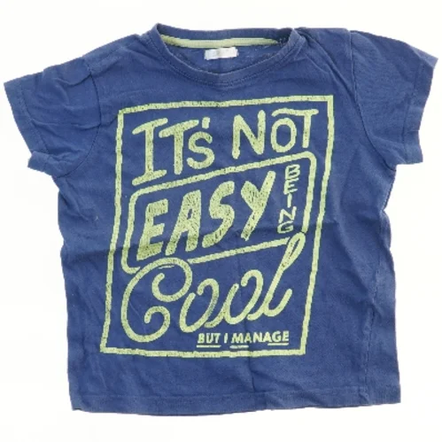 Børne T-shirt med tekst fra Pepco (str. 116)