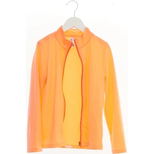 Bluse fra Decathlon (str. 128 cm)