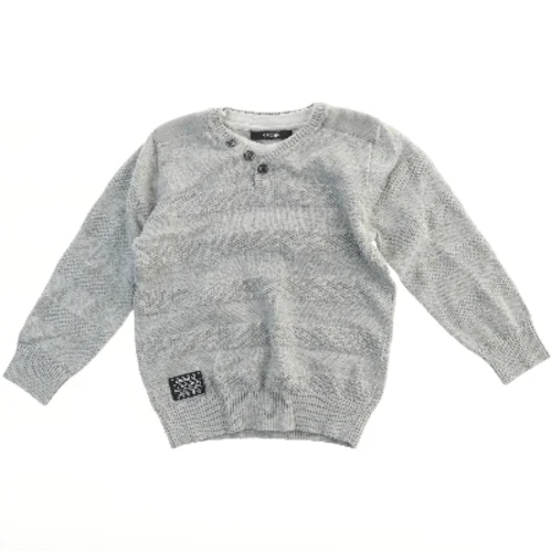 Strikket sweater med grå striber fra George (str. 116)