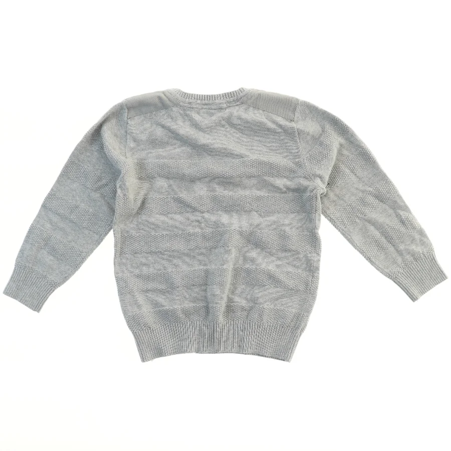 Strikket sweater med grå striber fra George (str. 116)