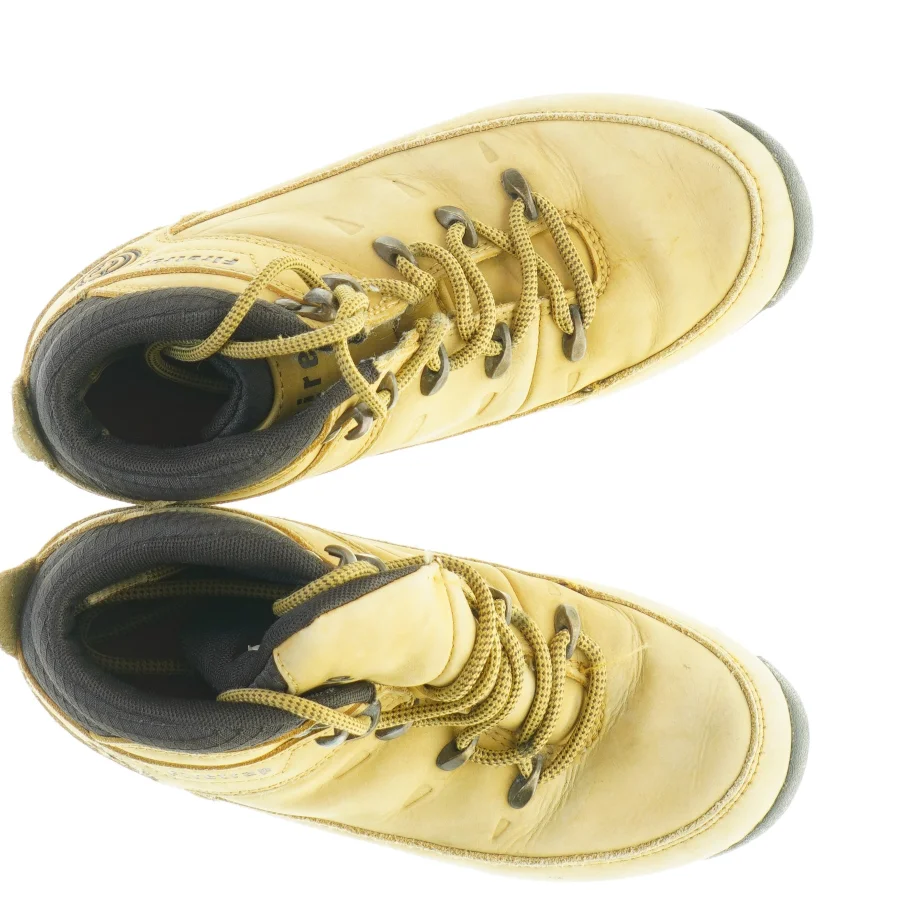 Vandrestøvler fra Firetrap (str. 32 )