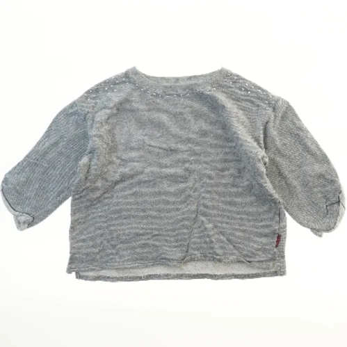 Grå sweatshirt med pynt på skuldrene fra Milk Copenhagen (str. 152)