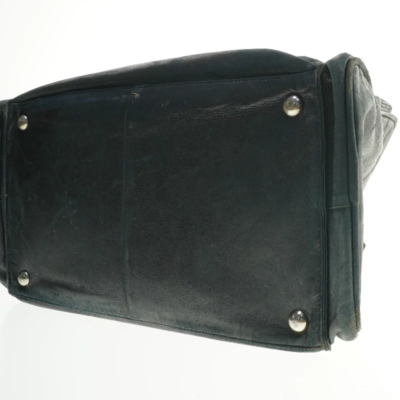 Sort weekendtaske i læderlook (str. 53 x 33 cm)