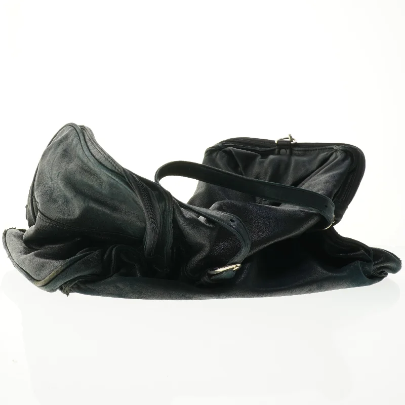 Sort weekendtaske i læderlook (str. 53 x 33 cm)