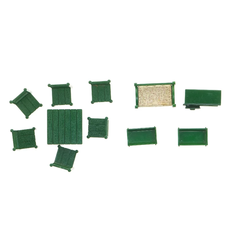 Dukkehusmøbler (str. Stol 6 x 4 x 4 cm seng 7,5 x 5 x 5 cm)