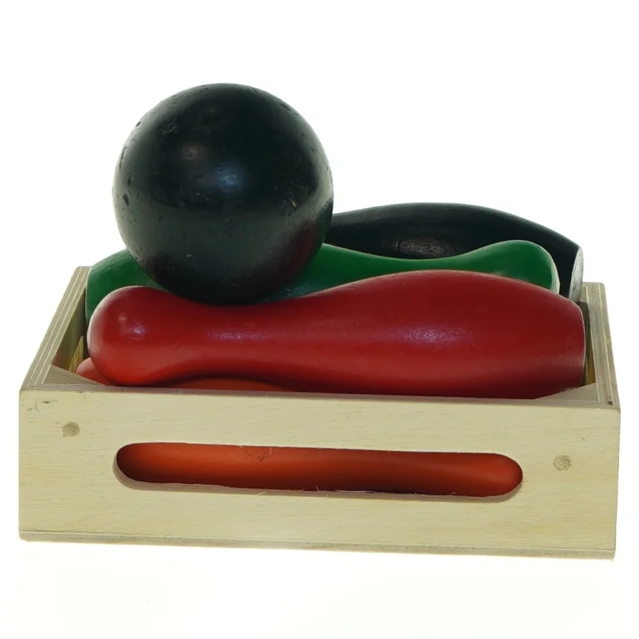 Trækegle- og kuglesæt (str. Højde af kegle. 11 cm)