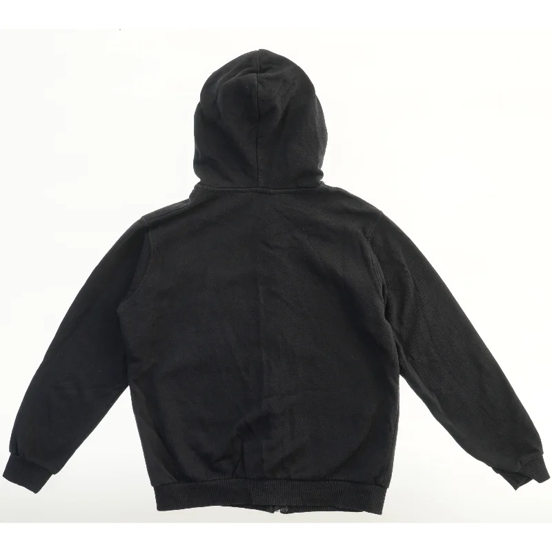 Sort hættetrøje med skeletdesign fra H&M (str. 146)