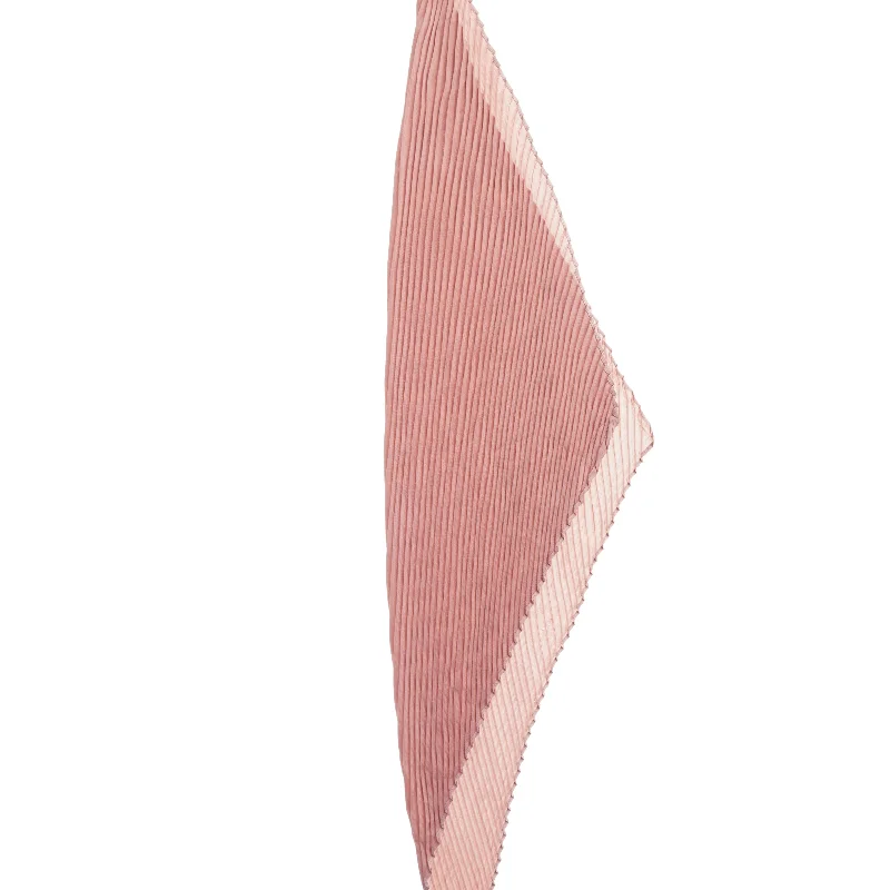 Plisseret tørklæde (str. 50 x 55 cm)