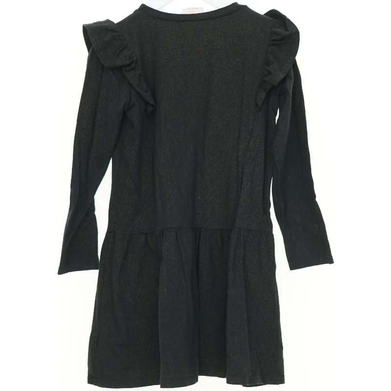 Kjole fra Friends (str. 122 cm)