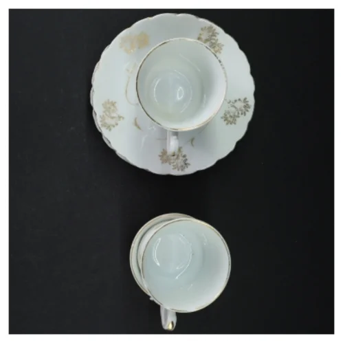 Porcelæn tekopper med underkopper (str. Ø. 14 cm. h. 7 cm y. 7,5 cm)