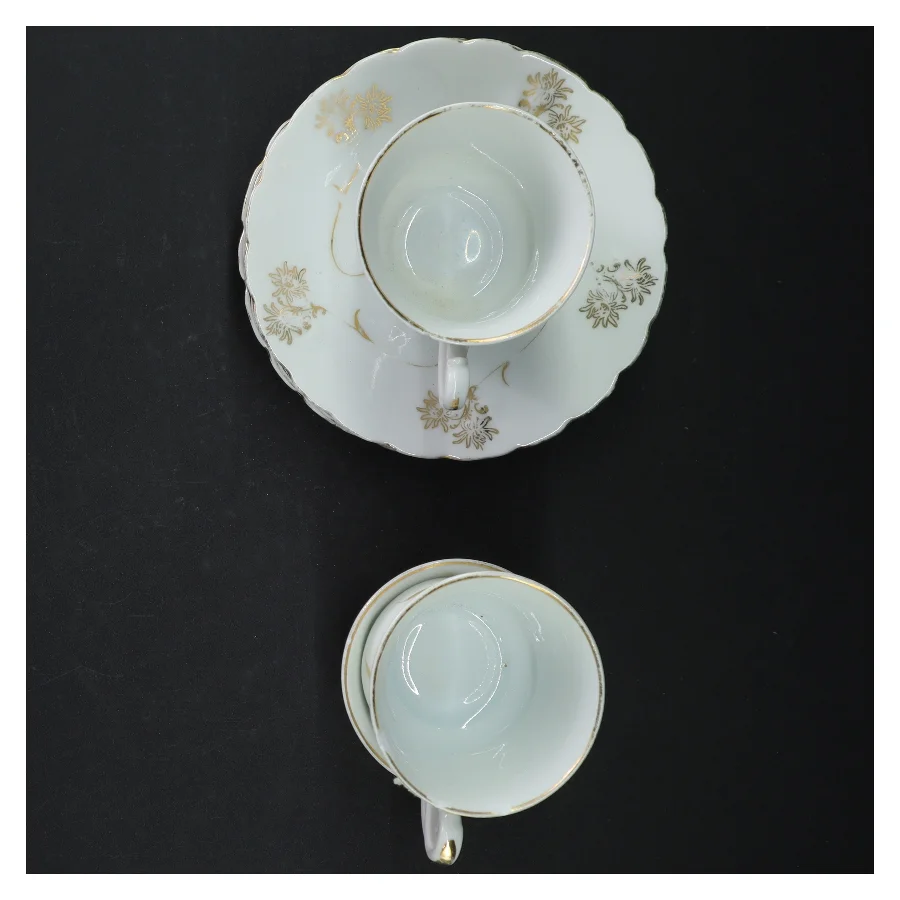 Porcelæn tekopper med underkopper (str. Ø. 14 cm. h. 7 cm y. 7,5 cm)